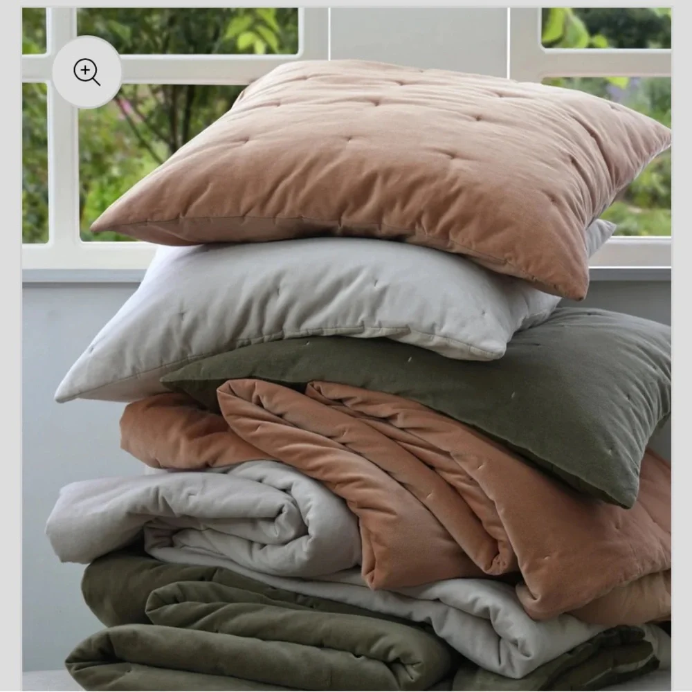 2/ West Elm | Velvet Quilt | Dusky Rose Euro pillow covers